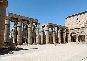 turistipercaso 7_LUXOR