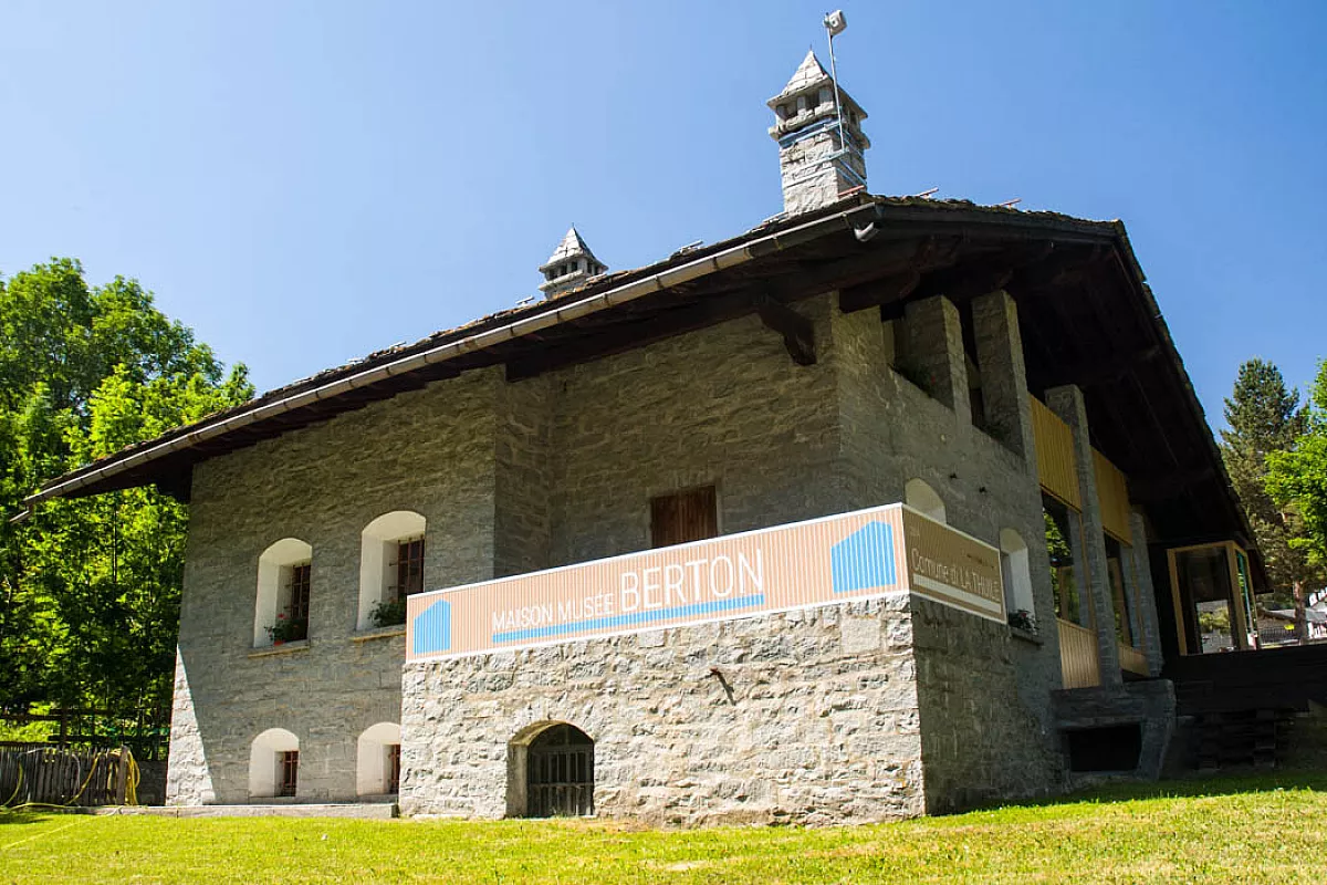 TG del Turismo: notizie da La Thuile, Asti, Vezzolano e Pozzoleone