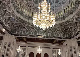 turistipercaso Moschea_del_sultano_Quabus_interno