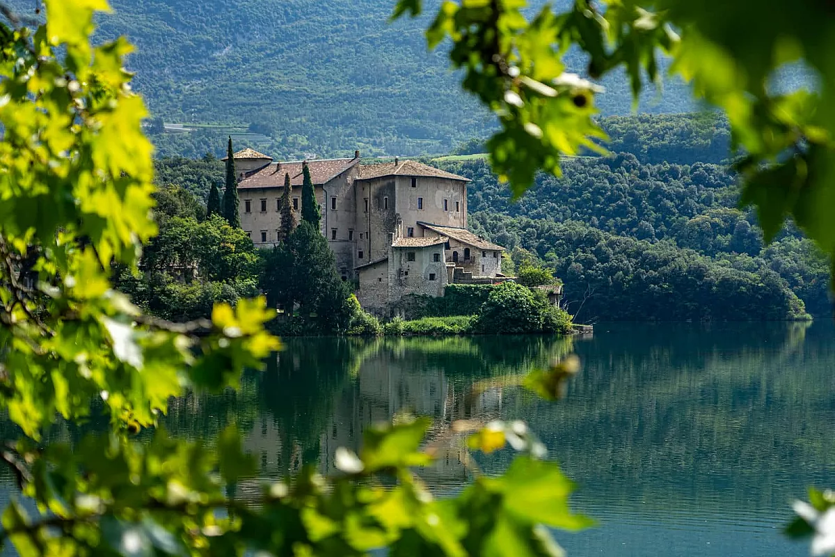 castel toblino