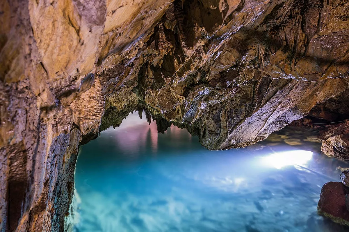 Grotta di Bossea