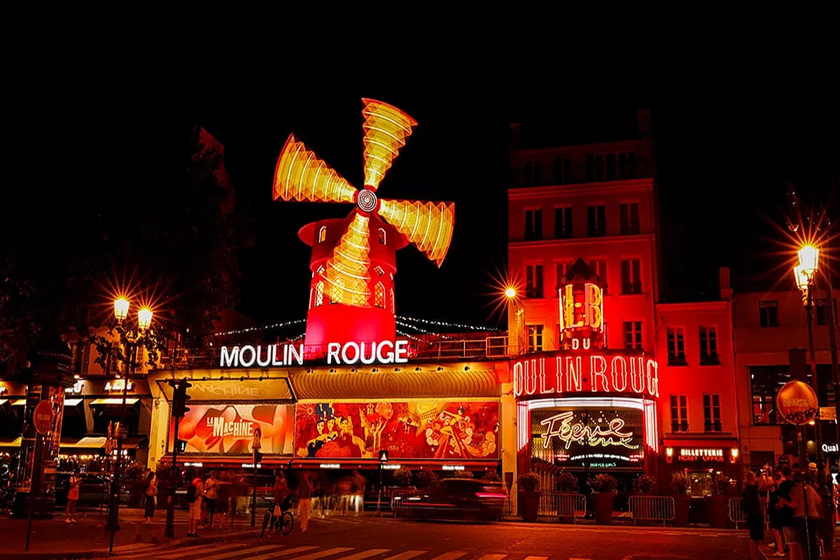 Moulin Rouge a Parigi