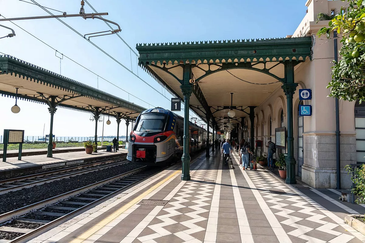 stazione di taormina