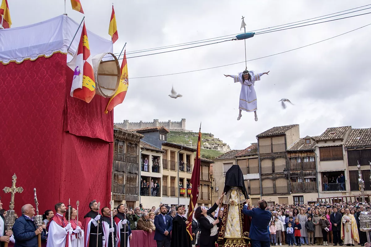 TG del Turismo: notizie da Foligno, Romania, Peñafiel, Enna e Bologna