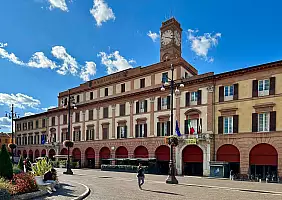 turistipercaso forlì_2701475547