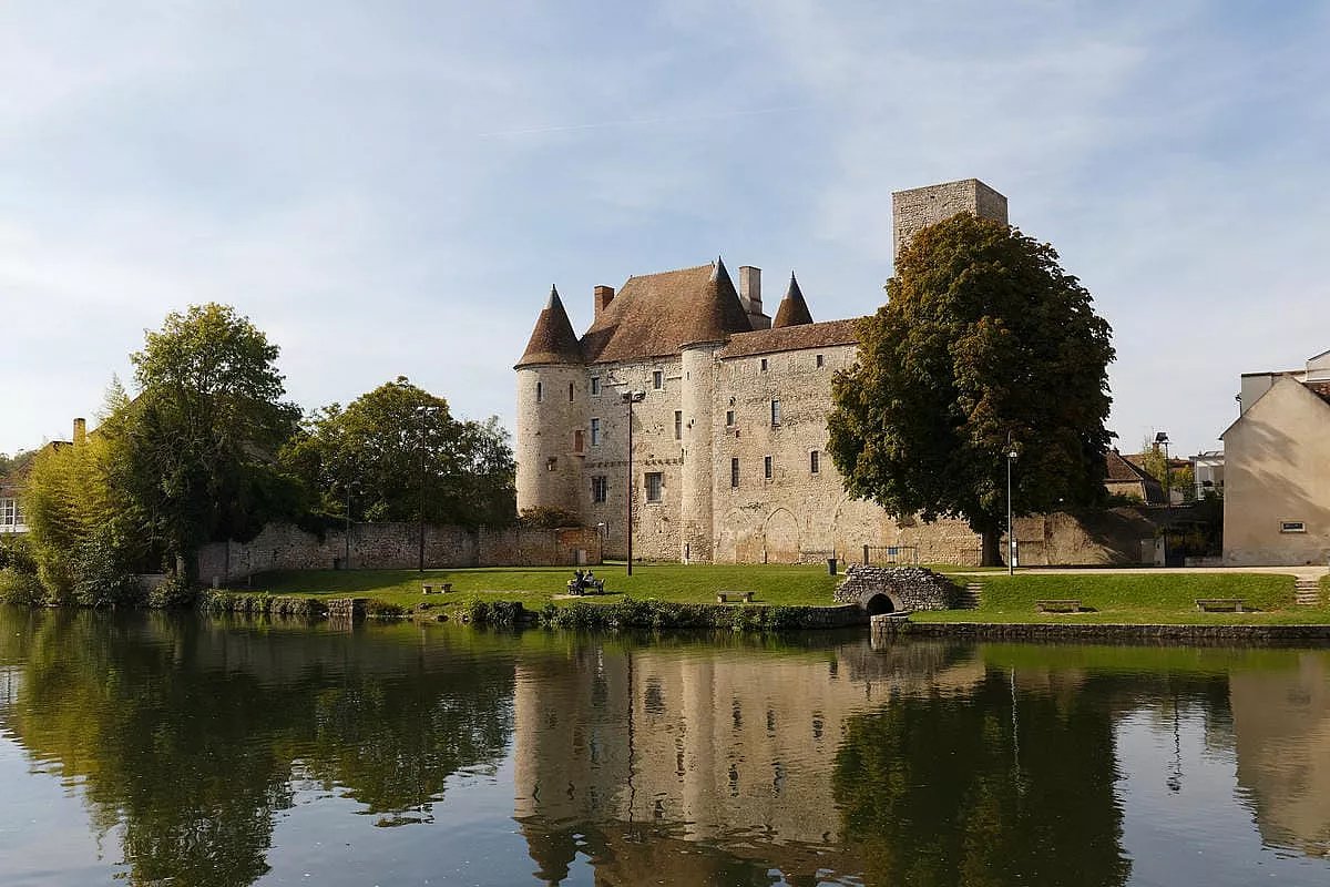 Nemours