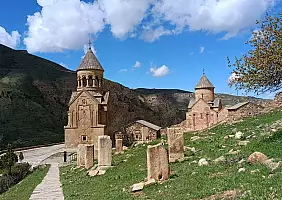 turistipercaso 02_Monastero_Novarank