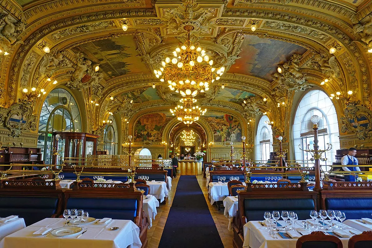 Le Train Bleu