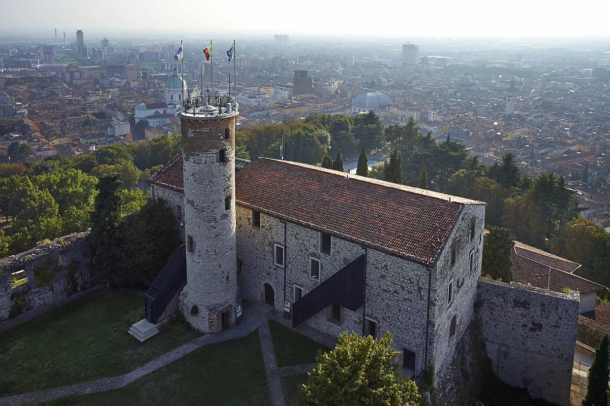 TG del Turismo: notizie da Brescia e Peschiera del Garda, Fanano, Pavia e Bologna