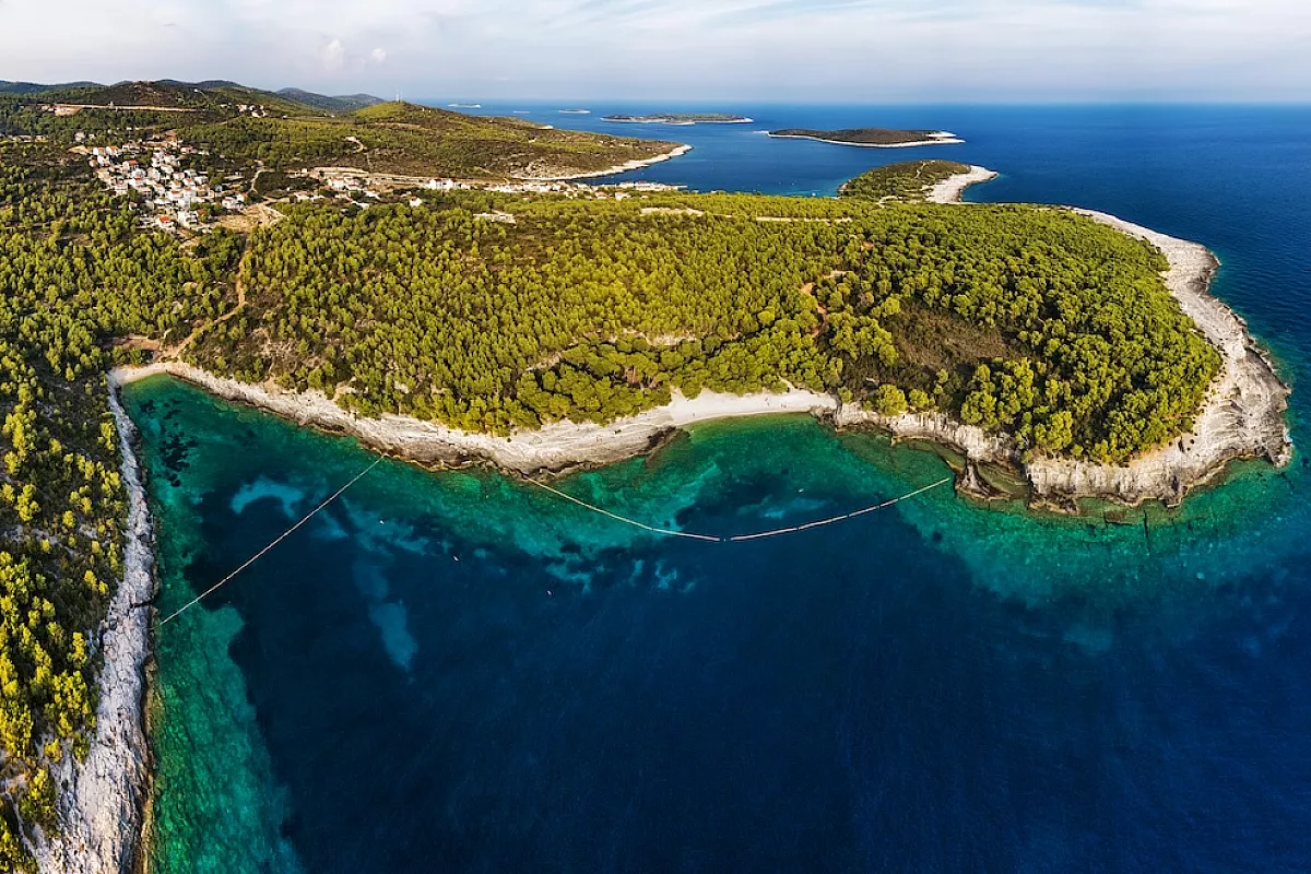 Vis, una delle più remote isole della Croazia dal passato misterioso