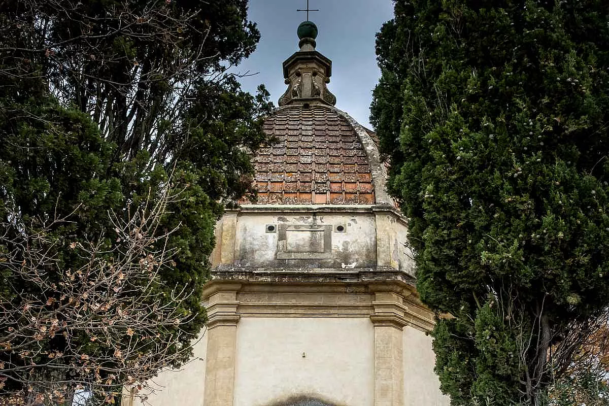 Toscana, la cupola del Brunelleschi ha una “sorella” gemella in miniatura in questo borgo della Val d’Elsa