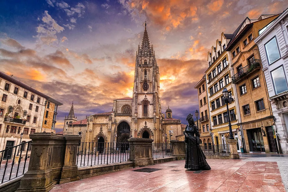 Oviedo nelle Asturie tra i luoghi migliori dove vedere l'eclissi solare 2026