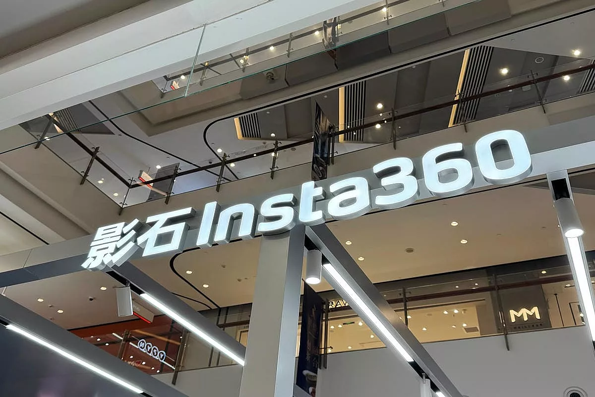 Insta360 X6