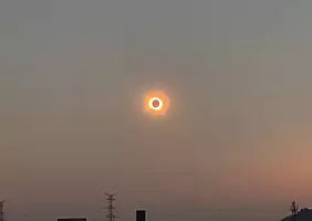 turistipercaso eclissi_senza_filtro