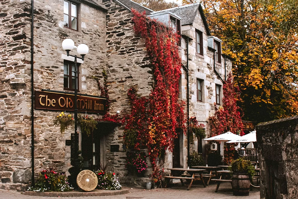Scozia in autunno: il Perthshire e Pitlochry, la cittadina gioiello dove si svolge il festival delle luci nel bosco
